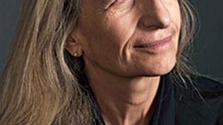 Annie Leibovitz's Financial Woes Enormous, Irrationally Disappointing
